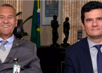 Moro pede ajuda aos militares para intimidar o Supremo