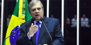 Jereissati manda Bolsonaro se calar para aprovar Previdência