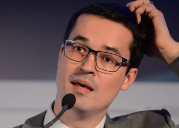 “Se Vc topar, vou te pedir pra ser laranja em outra coisa que estou articulando kkkk”, disse Deltan a procuradora