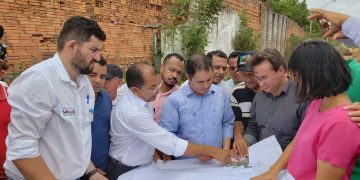 AGORA VAI: Prefeito Edvaldo assina ordem de serviço para execução de obras no Bairro Santa Barbara.