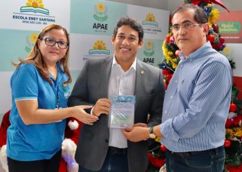 Osmar Filho visita APAE e anuncia novos recursos de emenda parlamentar