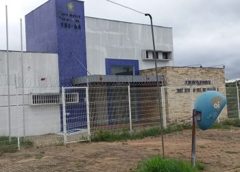 PREFEITO DE PASSAGEM FRANCA ABANDONA PRAÇA DO AEROPORTO