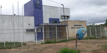 PREFEITO DE PASSAGEM FRANCA ABANDONA PRAÇA DO AEROPORTO