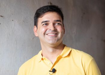 Sem impulsionar, Rubens Júnior usa lives para dialogar com público e construir plano de governo