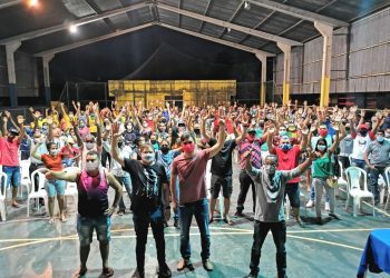 ITAPERA RECEPCIONA POETA E RUBENS DE FORMA CALOROSA