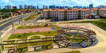 Rubens Jr comemora entrega do Residencial José Chagas, em São Luís