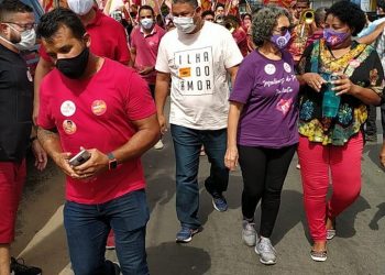 ‘BANDEIRAÇO’ E CAMINHADA DE RUBENS INVADEM AS RUAS