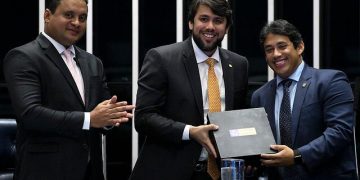 Decisão errada de Pedro Lucas prejudica o irmão em São Luís e atrapalha planos do pai em Arame