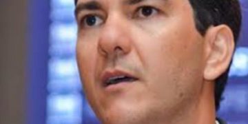 BRAIDE, ONDE ESTÁ O DINHEIRO? O segredo da evolução patrimonial e político-eleitoral de Eduardo Braide é guardar dinheiro embaixo do colchão.