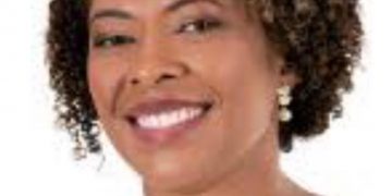 Na corda bamba: Esmenia Miranda pode ser afastada e perder o cargo de vice-prefeita