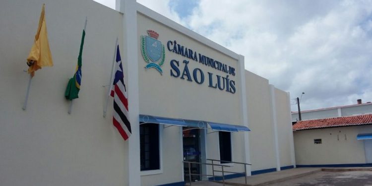 Câmara de São Luís mantém atividades presenciais suspensas por mais uma semana