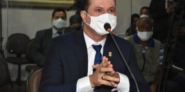 Câmara aprova projeto de Umbelino Junior que obriga a divulgação diária da lista de pessoas vacinadas contra COVID-19