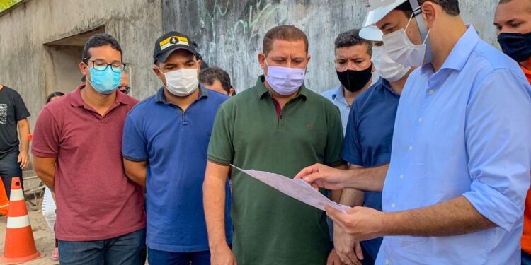 Vereador Marquinhos acompanha Braide no reinício das obras do Matões Turu