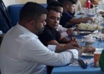 BOMBA:  Mansão, lancha e promessas de aumentos a vereadores registrado em cartilhas, podem acabar com o sonho do vereador Paulo Vitor.