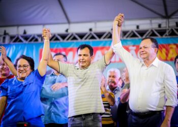 Vereador Domingos Paz realiza grande ato de apoio ao Governador Carlos Brandão