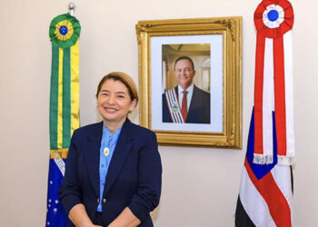 Iracema Vale toma posse como governadora do Maranhão e se diz motivada a trabalhar pelo povo