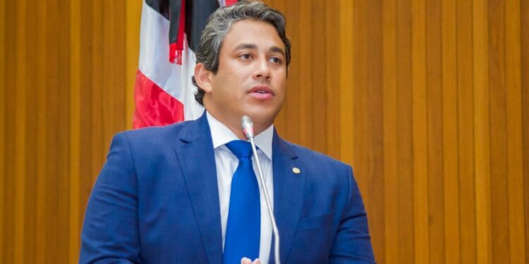 Osmar Filho propõe medidas para garantir segurança nas escolas