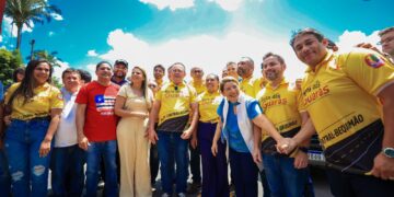 Osmar Filho marca presença em inauguração da MA-211