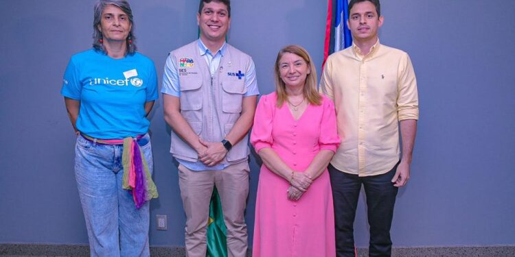 Iracema Vale traça estratégias para fortalecer campanha de vacinação com a SES, Unicef e Famem