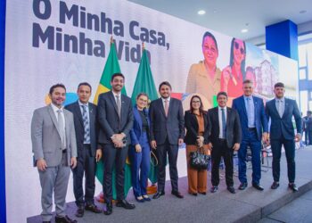 Em reunião com Ministro das Comunicações, Osmar Filho discute melhorias na telefonia móvel do estado