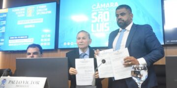 Paulo Victor promulga dez leis de iniciativa do Legislativo Municipal
