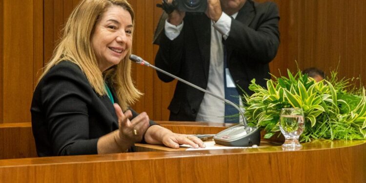 Iracema Vale destaca papel da TV Assembleia na divulgação das atividades do Parlamento Estadual