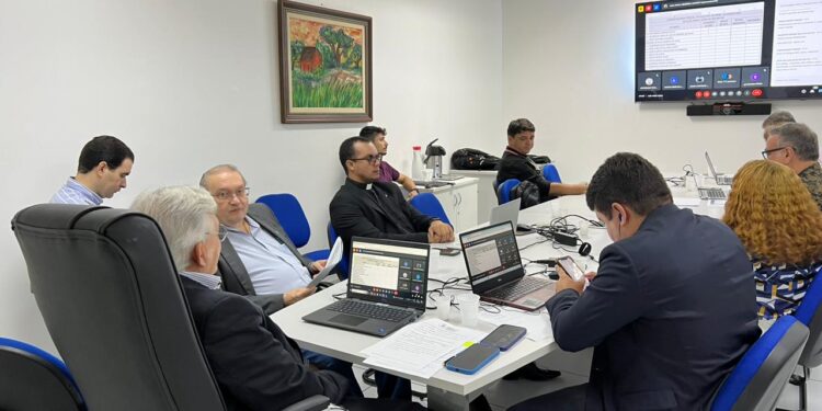 Colégio Eleitoral da UFMA confirma Fernando Carvalho como reitor e Leonardo Soares como vice-reitor em primeiro lugar na lista tríplice