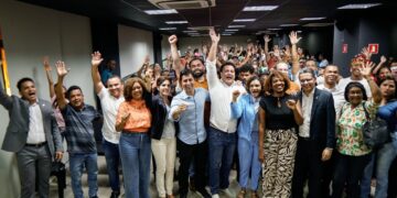 Em diálogo com escolas comunitárias, Duarte garante ações e enfatiza importância de projeto que garante repasse direto