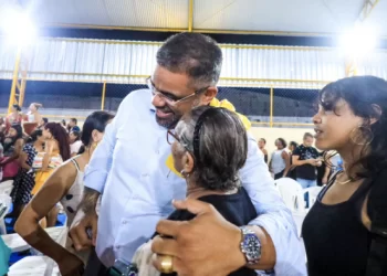 Paulo Victor inicia projeto Cesta do Povo em São Luís