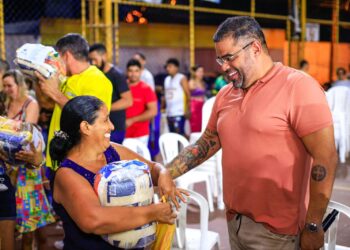 “Cesta do Povo” beneficia milhares de famílias no bairro Aurora