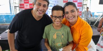 Osmar Filho realiza entrega de óculos nas regiões do São Francisco e Vila Embratel