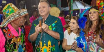 Brandão prestigia Arraial da Assembleia e parabeniza Iracema Vale pelo evento