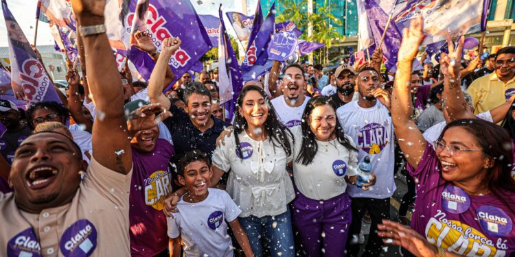 Com Osmar Filho e apoiadores, Clara oficializa candidatura e confirma sua força
