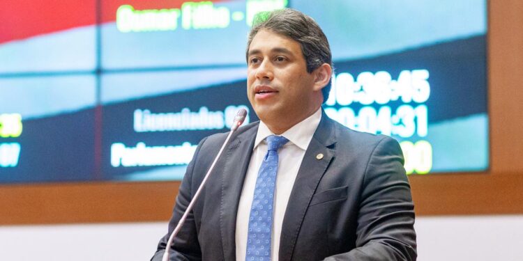 Sancionada lei do deputado Osmar Filho que cria a política de organização do trânsito ferroviário no Maranhão