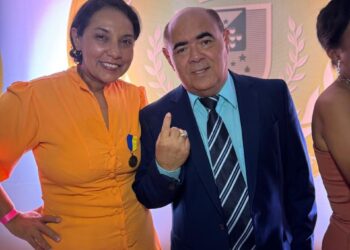 Essa medalha reflete a importância do jornalismo para sociedade”, enfatizou Carla Lima ao ser homenageada