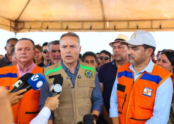 Em coletiva de imprensa, ministro dos Transporte anuncia cerca de R$ 150 milhões para reconstrução da ponte que liga o Maranhão ao Tocantins