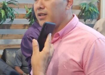 Após 120 dias de mandato, prefeito André da Ralpnet enfrenta um cenário desafiador marcado pela insatisfação de grupos derrotados nas eleições de 2024.