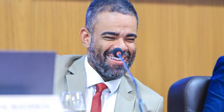 Paulo Victor propõe criação do programa “Ecoponto Digital São Luís” para descarte consciente de lixo tecnológico