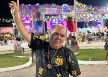 “Toque de Midas” da cultura popular: Astro de Ogum reafirma liderança com sucesso do Arraial “Pertinho de Você”