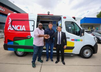 Deputado Osmar Filho entrega ambulância para reforço da Saúde em Olinda Nova do Maranhão
