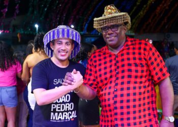 Deputado Osmar Filho prestigia tradicional Encontro de Bois em Olinda Nova do Maranhão