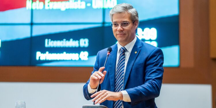 Neto Evangelista afirma que oposicionistas têm ódio no coração e fazem críticas vazias a ações do governo