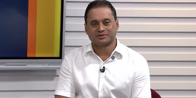 “Quem vai coordenar esse processo é o governador Brandão”, afirma Weverton sobre sucessão estadual
