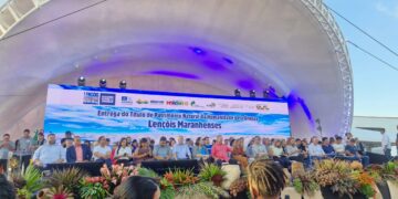 Certificado de Patrimônio Natural da Humanidade é entregue pela UNESCO aos Lençóis Maranhenses em Barreirinhas.