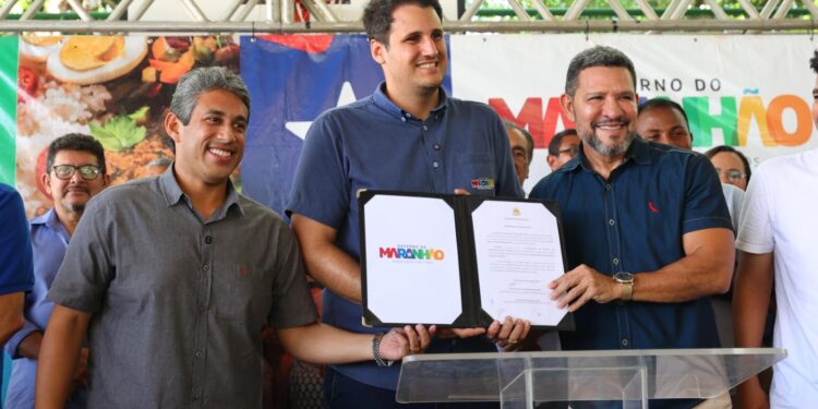 Deputado Osmar Filho participa da entrega do Programa Maranhão Livre da Fome em Morros
