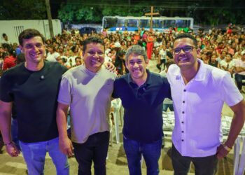 Deputado Osmar Filho realiza nova entrega de óculos do programa Cuidar dos Olhos em São José de Ribamar