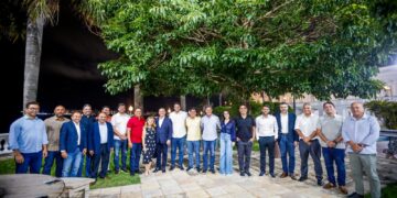 Em reunião com Brandão, partidos declaram apoio a Orleans como pré-candidato ao governo