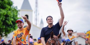 Orleans Brandão prestigia 41ª Vaquejada de Barreirinhas e destaca importância do evento para estímulo ao turismo da região