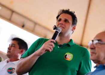 Ao lado do ex-prefeito Cicin, Orleans Brandão intensifica campanha em Estreito e inaugura comitê na cidade
