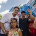 Orleans Brandão recebe apoio da prefeita Paula do Quininha e de lideranças durante caminhada em Itinga